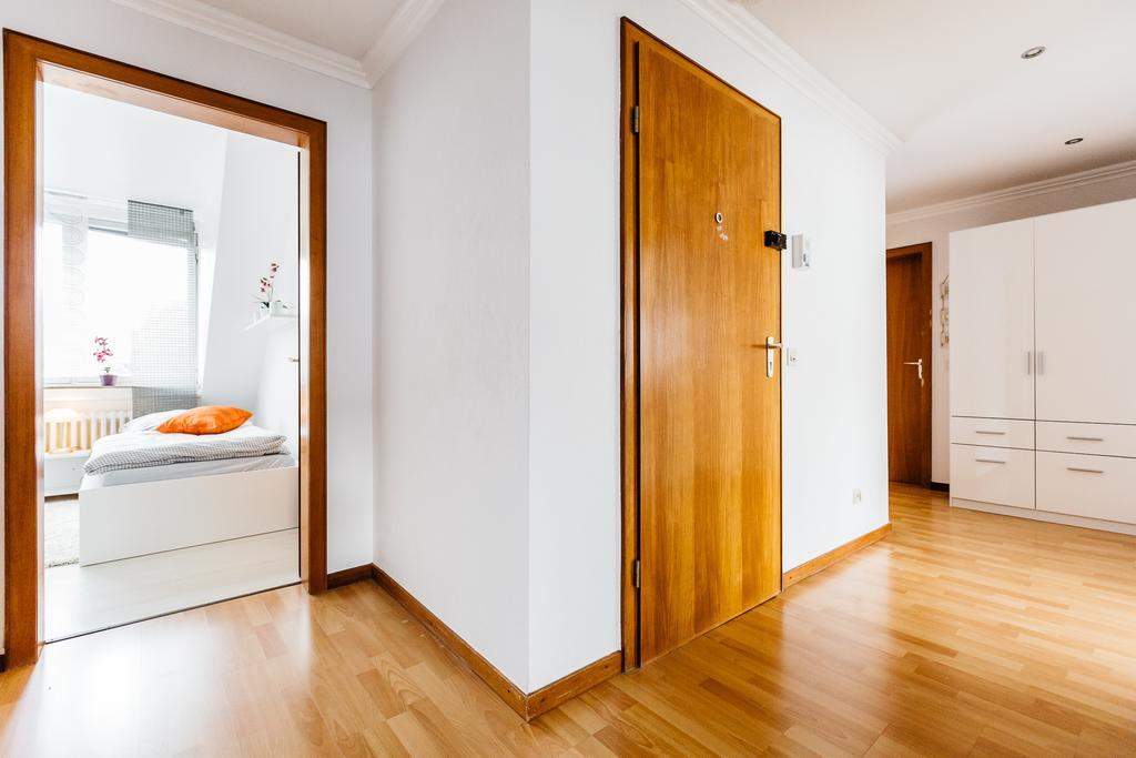 Apartments ノイス 部屋 写真