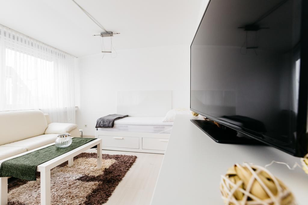 Apartments ノイス 部屋 写真