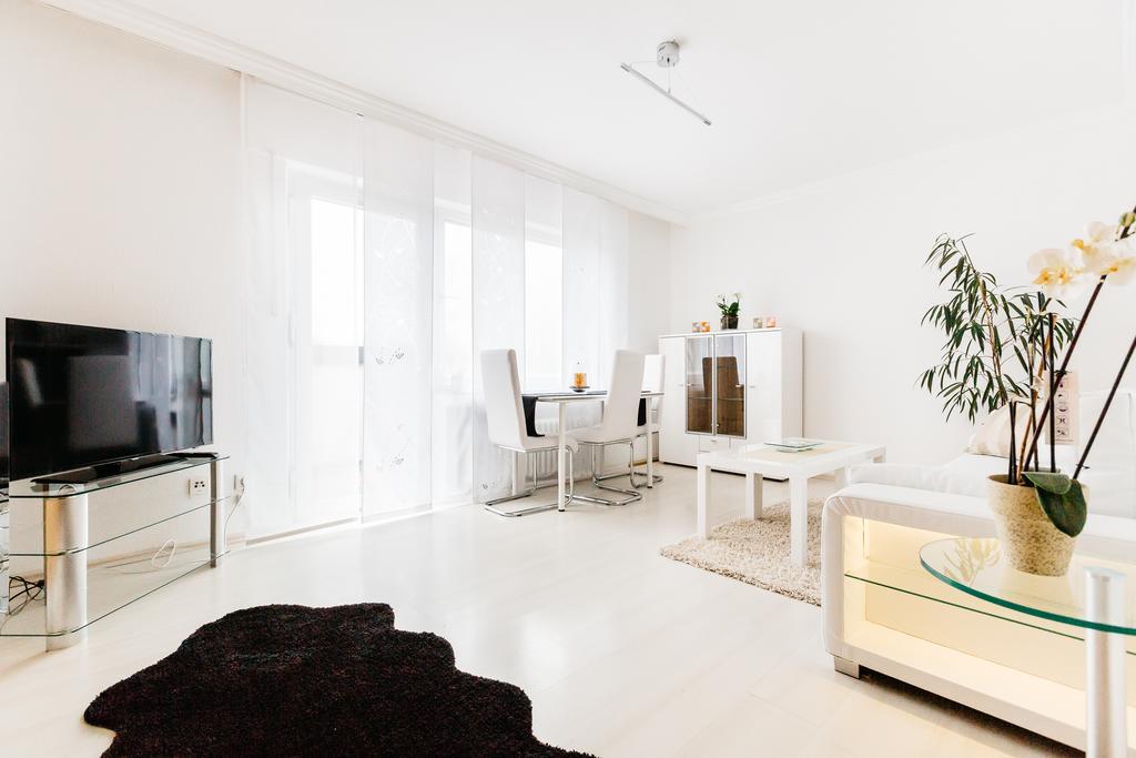 Apartments ノイス 部屋 写真