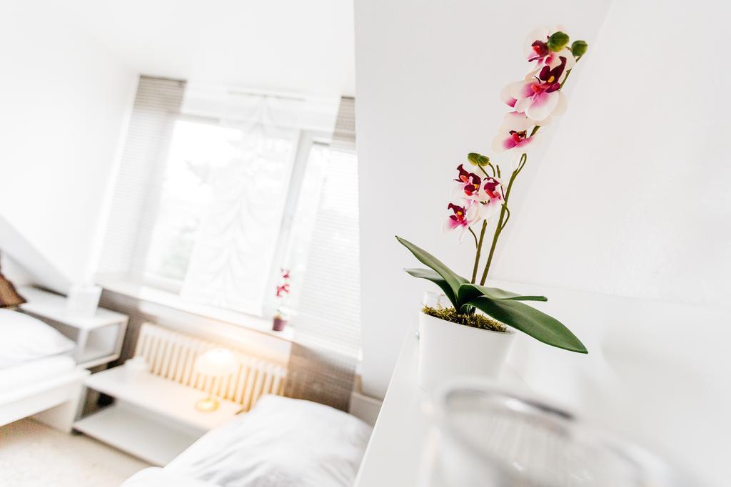Apartments ノイス 部屋 写真
