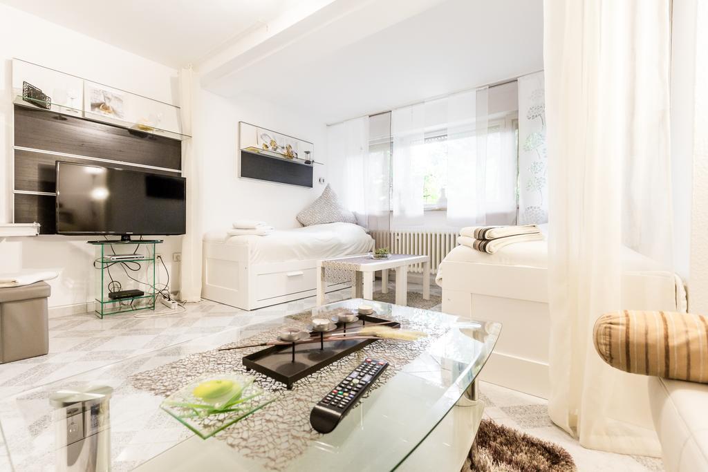 Apartments ノイス 部屋 写真
